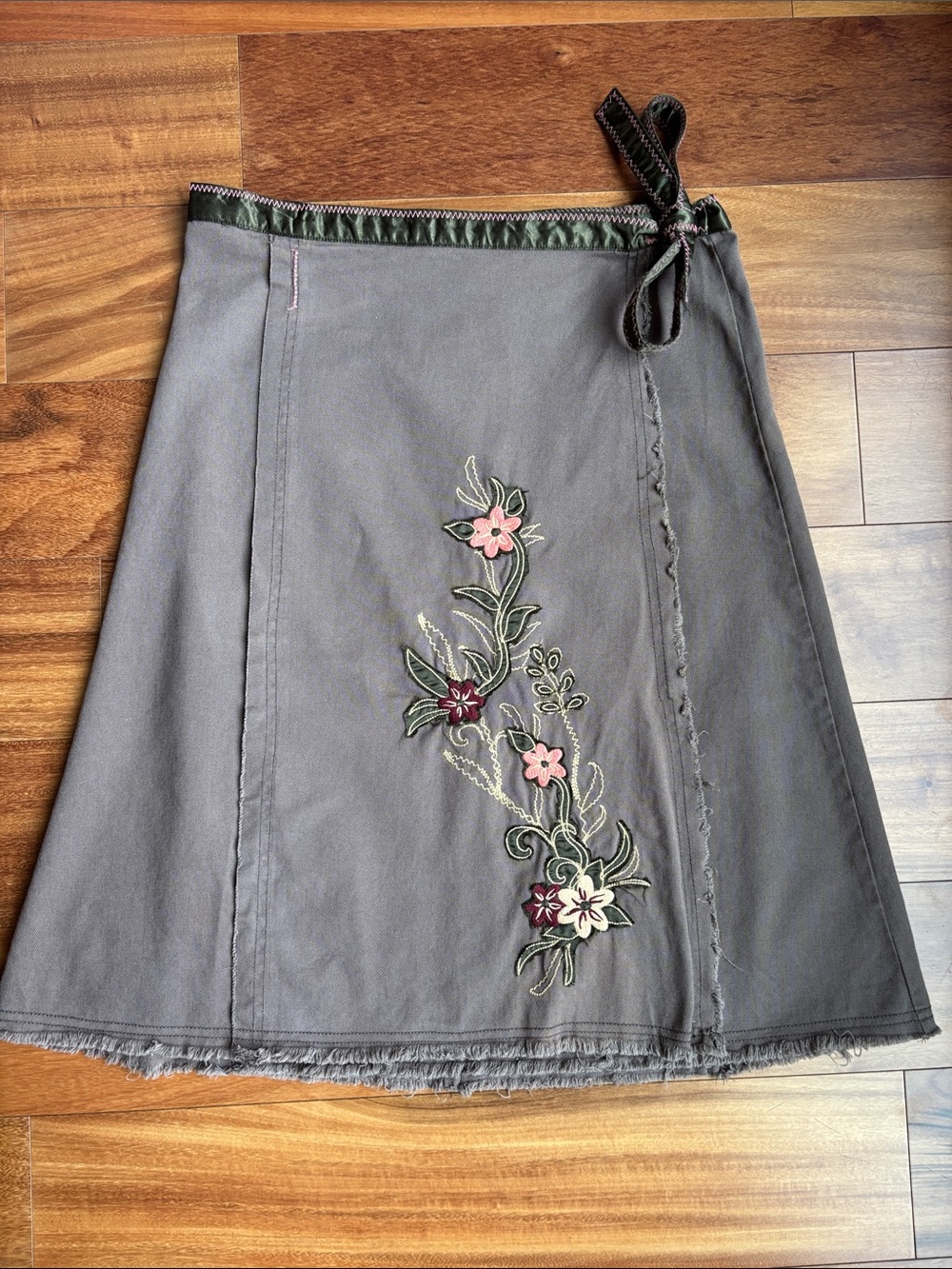 Billabong wrap around skirt